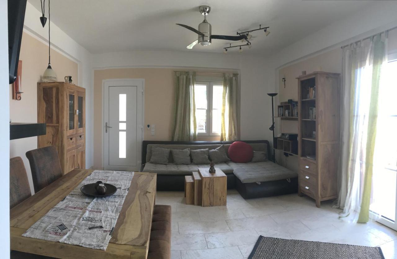 Astra-Ferienhaus Mit Grosser Dachterrasse Und Top-Ausstattung In Nas Armenistis  Exteriér fotografie