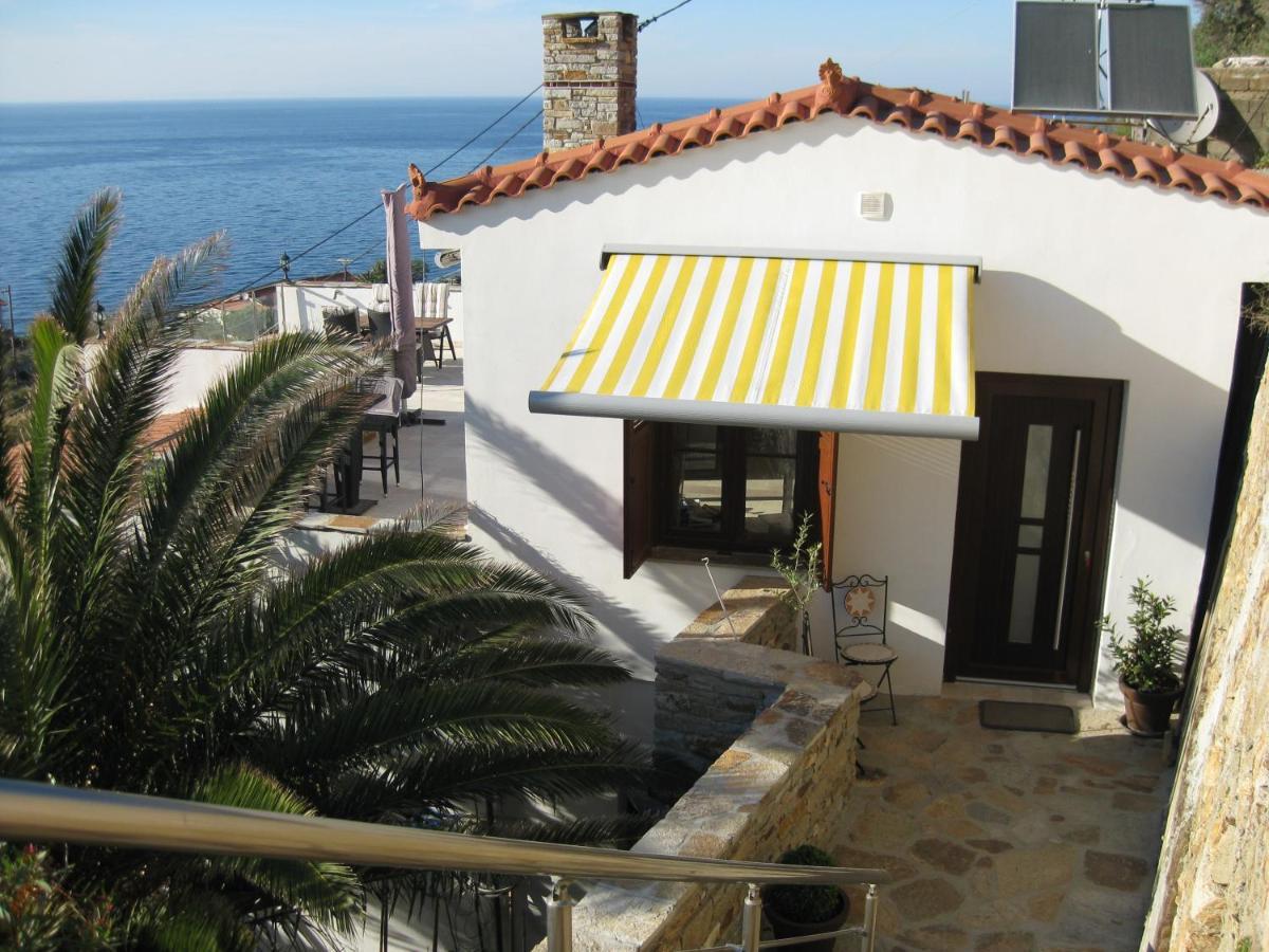 Astra-Ferienhaus Mit Grosser Dachterrasse Und Top-Ausstattung In Nas Armenistis  Exteriér fotografie